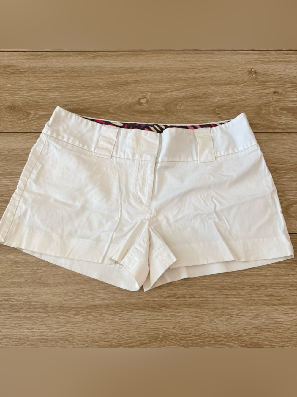 Vintage Express Studio Women's White Shorts Size 6